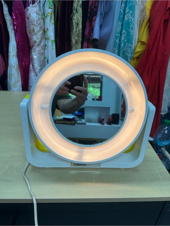 Other - Vintage Clairol Yellow and White Lighted Makeup Mirror EUC